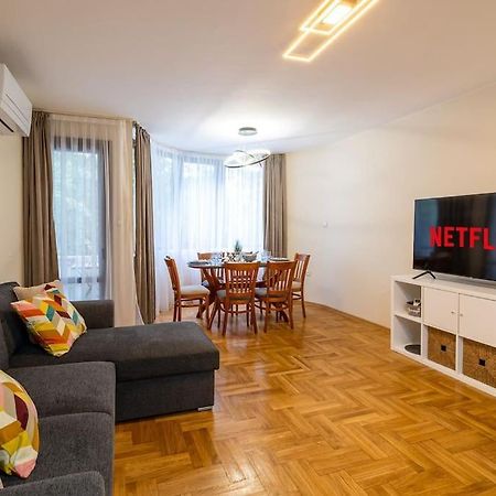 Varna Central 2Bdrm Apartment Exterior foto