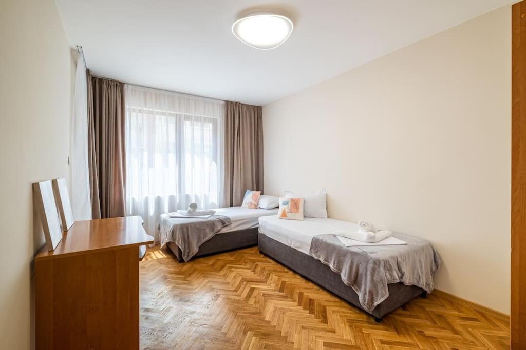 Varna Central 2Bdrm Apartment Exterior foto