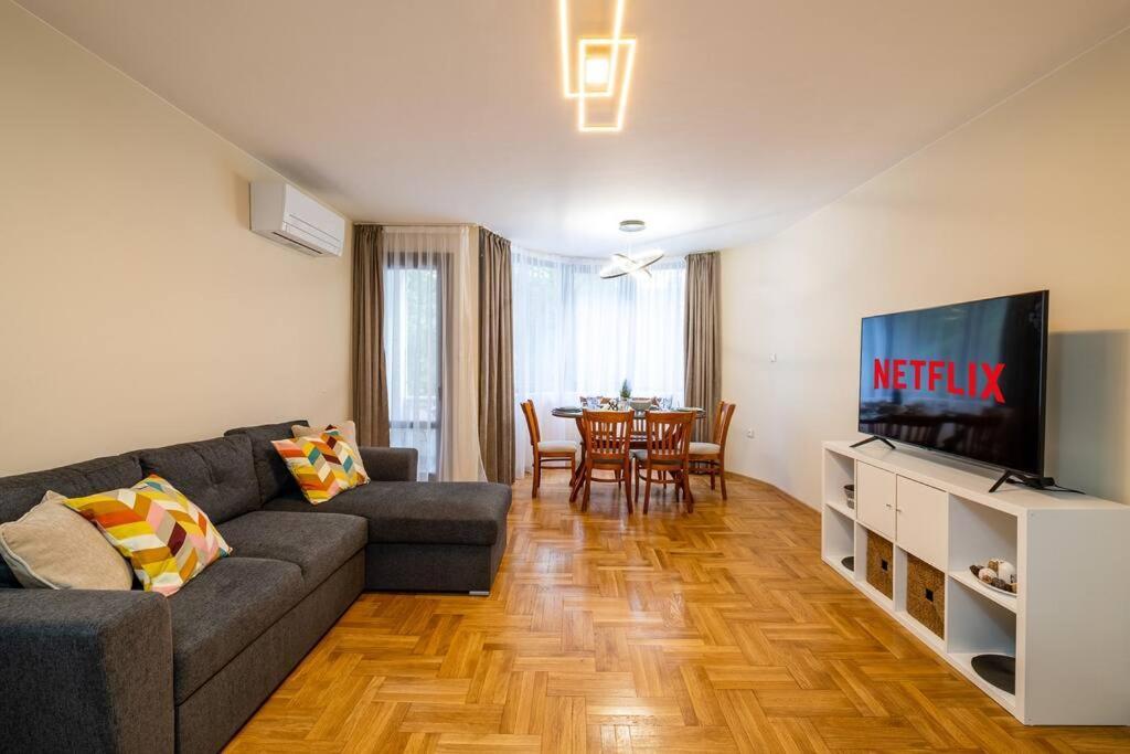 Varna Central 2Bdrm Apartment Exterior foto